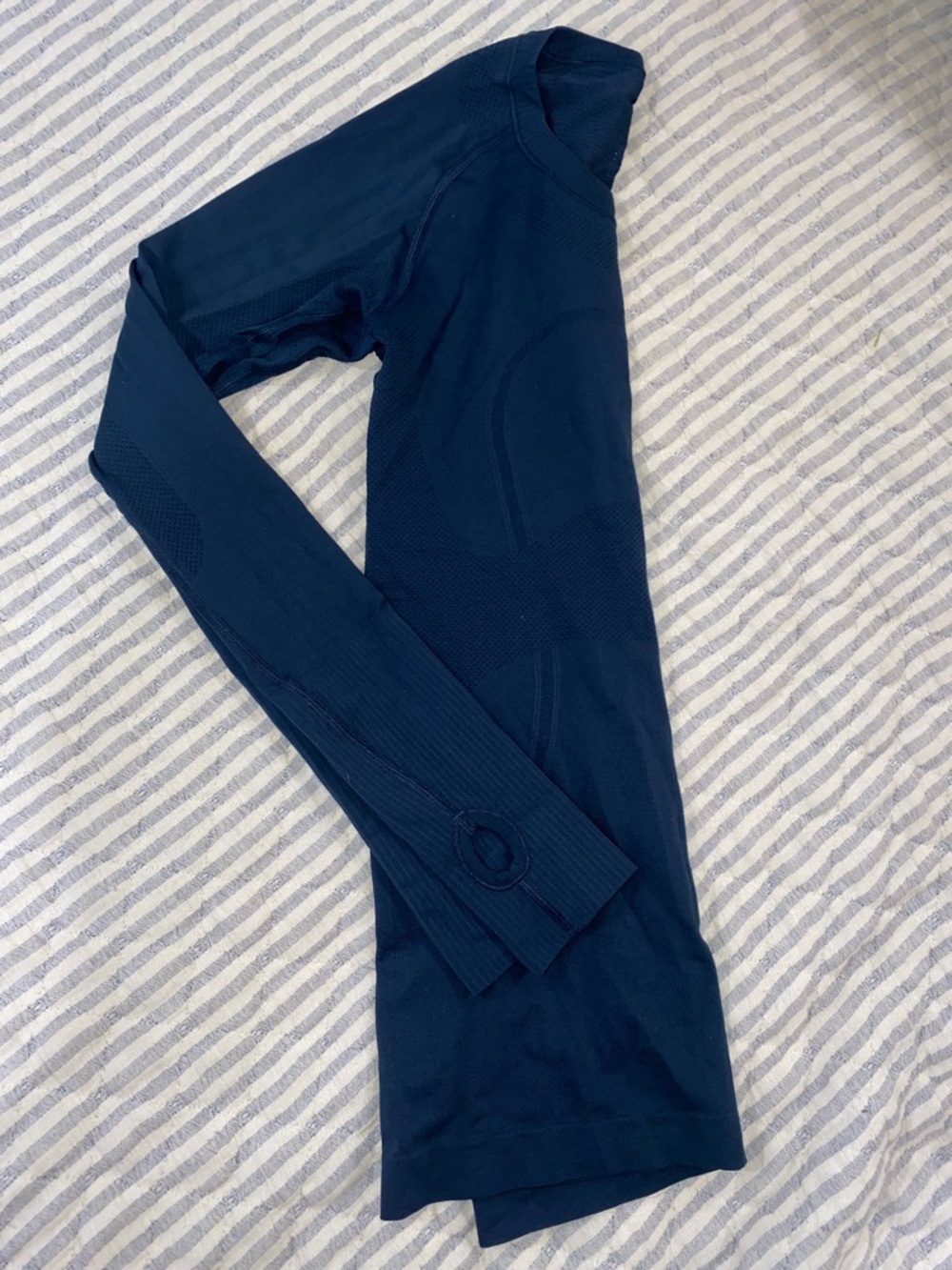 Swiftly tech long sleeve - Picture 3 of 3